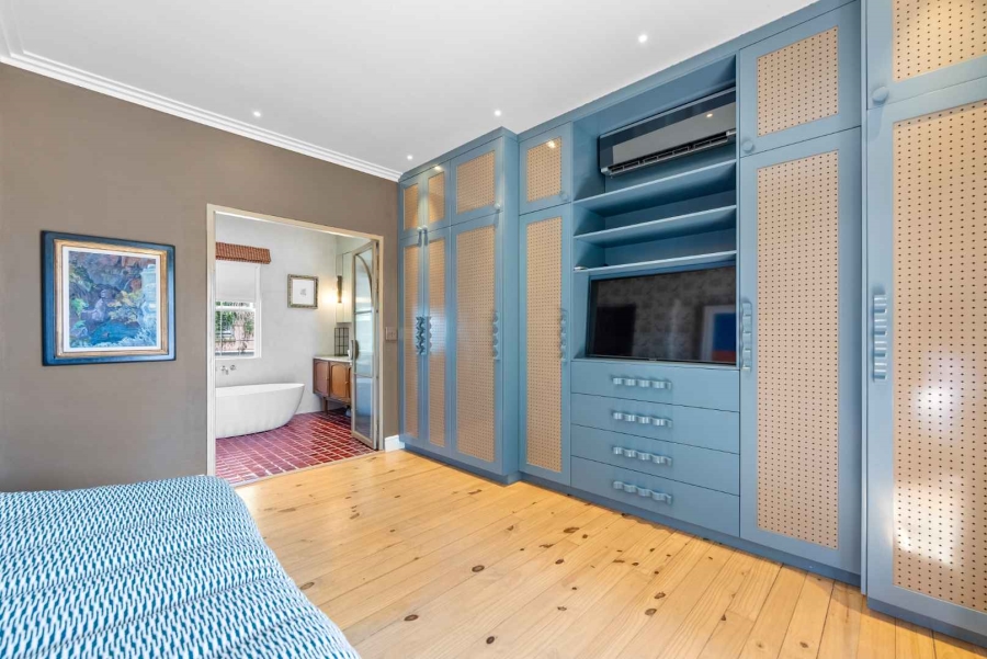 2 Bedroom Property for Sale in De Waterkant Western Cape